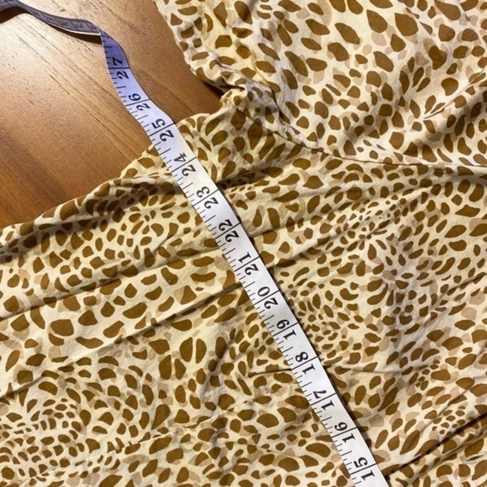 D & Co. Women's Plus Leopard Button Down Shirt - Picture 6 of 7